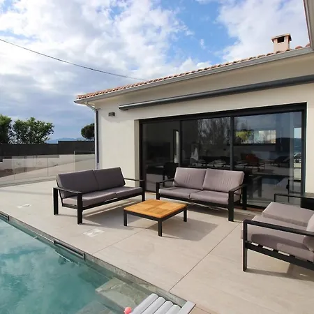 D Exception Piscine Privee 300m2 16 Pers Duo Les Terrasses De Ruppione Vila Pietrosella