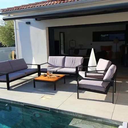 Vila D Exception Piscine Privee 300m2 16 Pers Duo Les Terrasses De Ruppione
