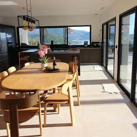 D Exception Piscine Privee 300m2 16 Pers Duo Les Terrasses De Ruppione Vila