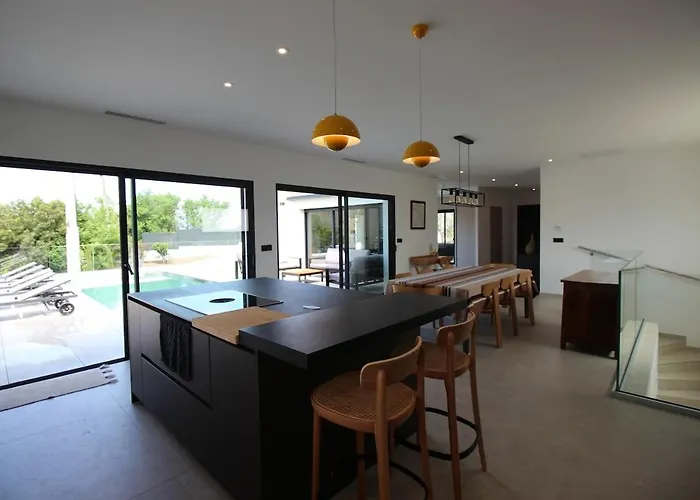 D Exception Piscine Privee 300m2 16 Pers Duo Les Terrasses De Ruppione *